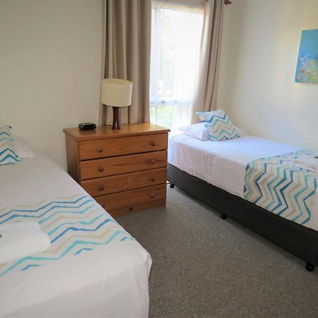 The Shores Holiday Apartments Mackay Szoba fotó