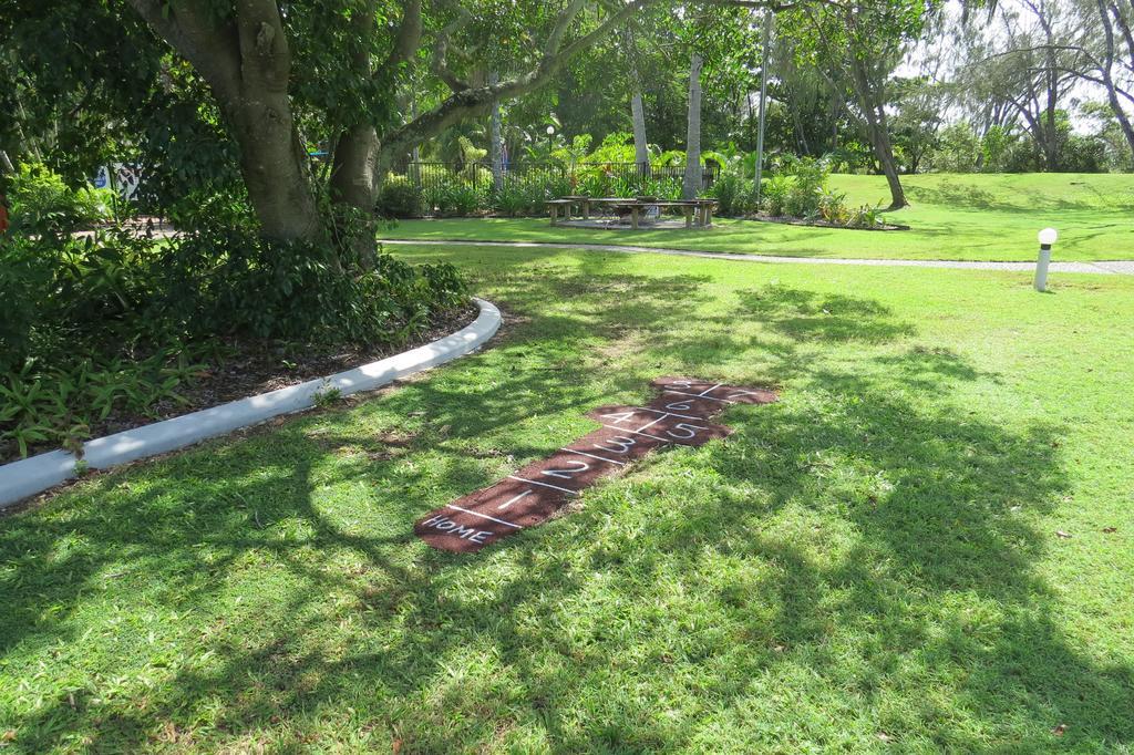 The Shores Holiday Apartments Mackay Kültér fotó